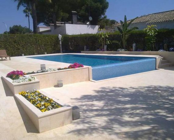 Vivienda con piscina en Caravaca